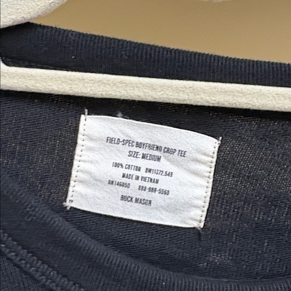 NWOT Buck Mason Field-Spec Boyfriend Crop Black Tee Shirt Size Mediun - Picture 7 of 9